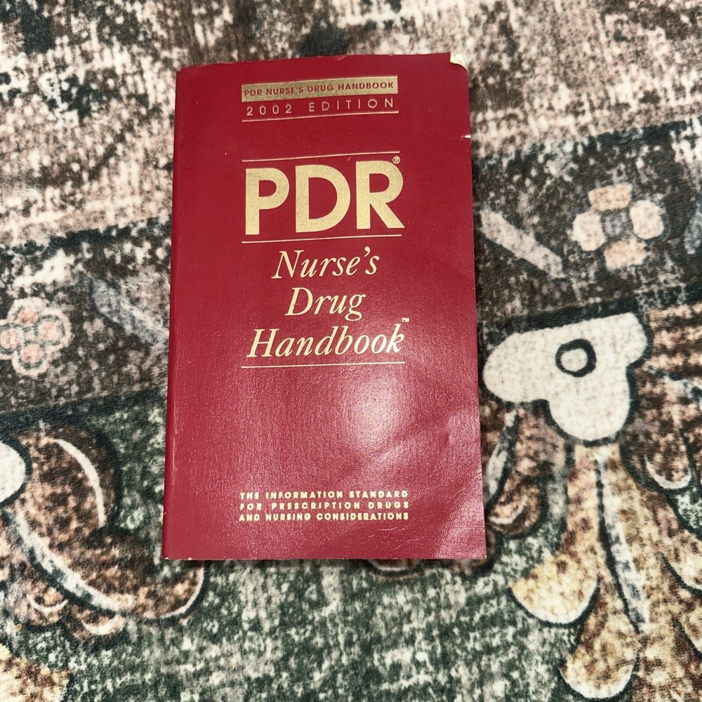 PDR Nurse's Drug Handbook 2002 - Paperback By Spratto, Do not use - GOOD